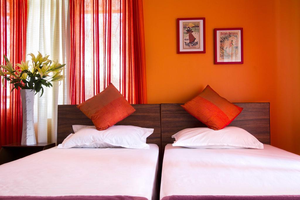 Amber Inn Bangalore Esterno foto